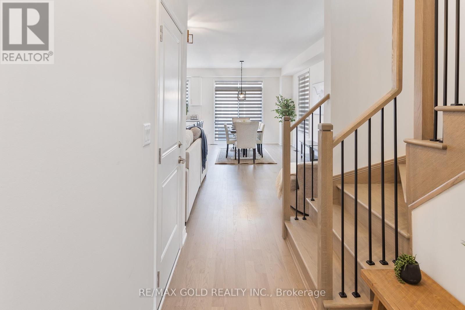 91 Phoenix Boulevard, Barrie, Ontario  L9S 2Z5 - Photo 5 - S12522156