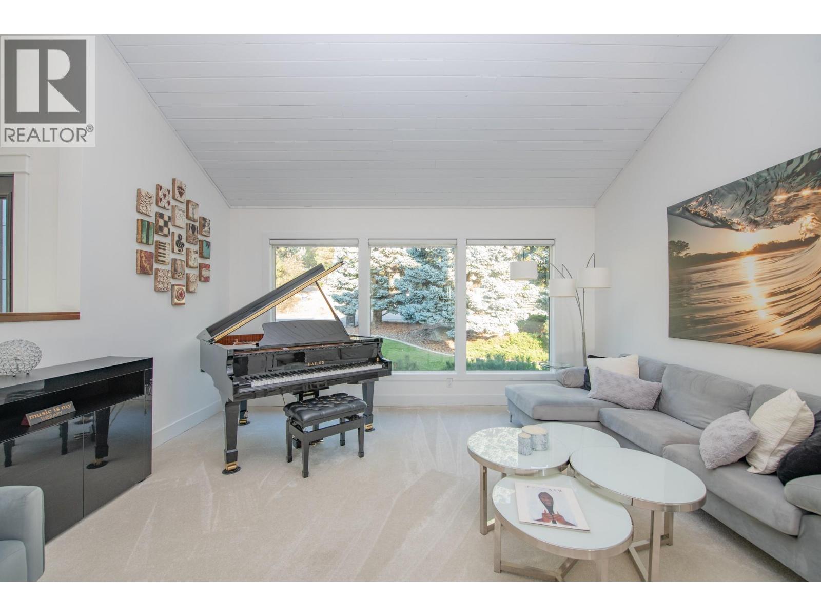 702 Cypress Drive, Coldstream, British Columbia V1B 2X9 - Photo 12 - 10364672