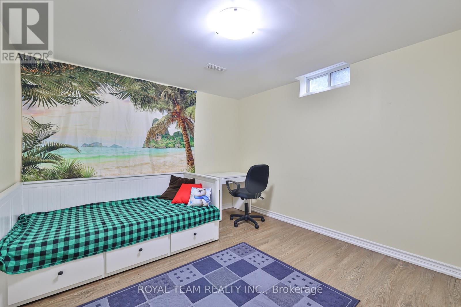 2 Gleave Court, Aurora, Ontario  L4G 7L9 - Photo 24 - N12507936