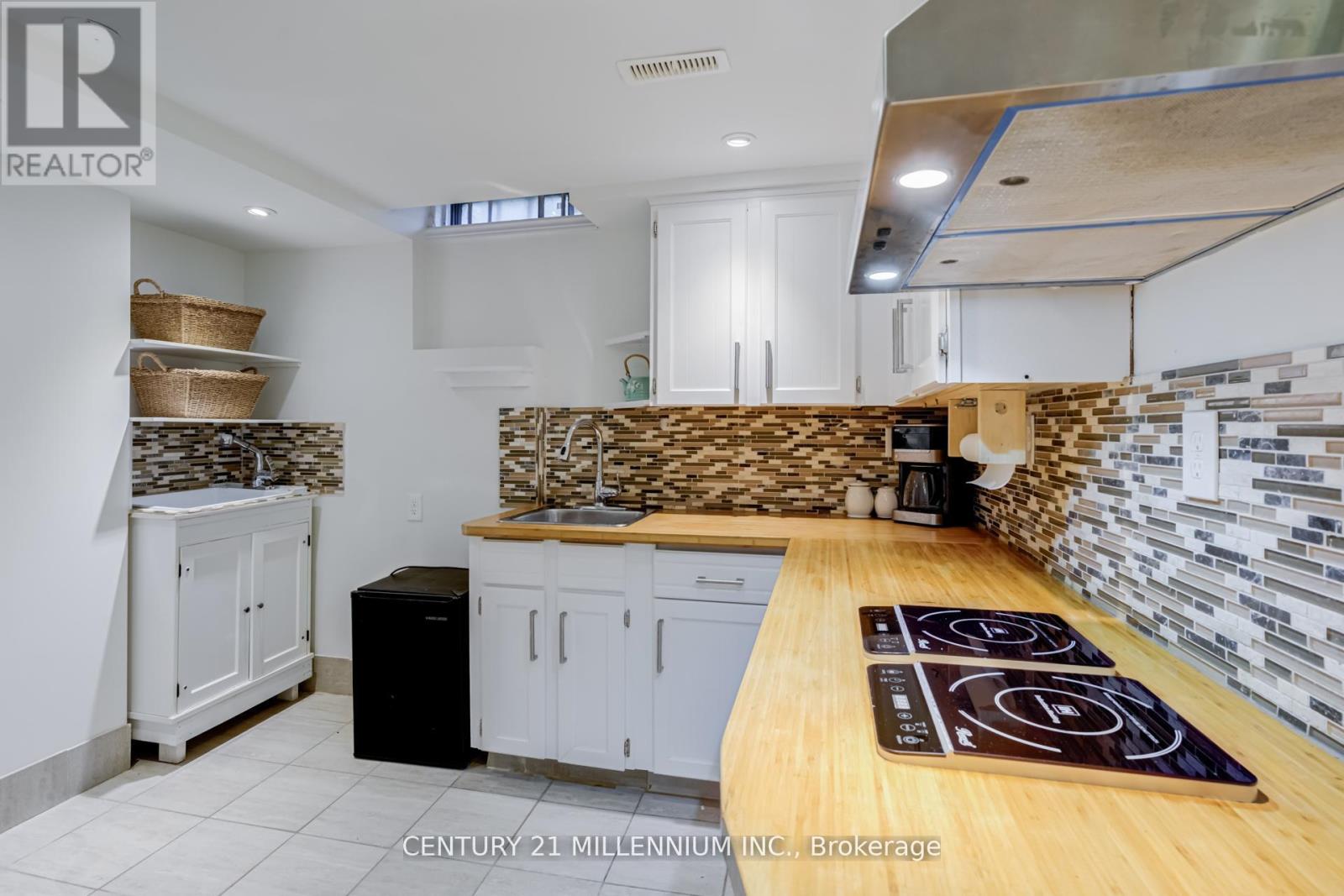 14 Milford Crescent, Brampton, Ontario  L6S 3E4 - Photo 25 - W12521822