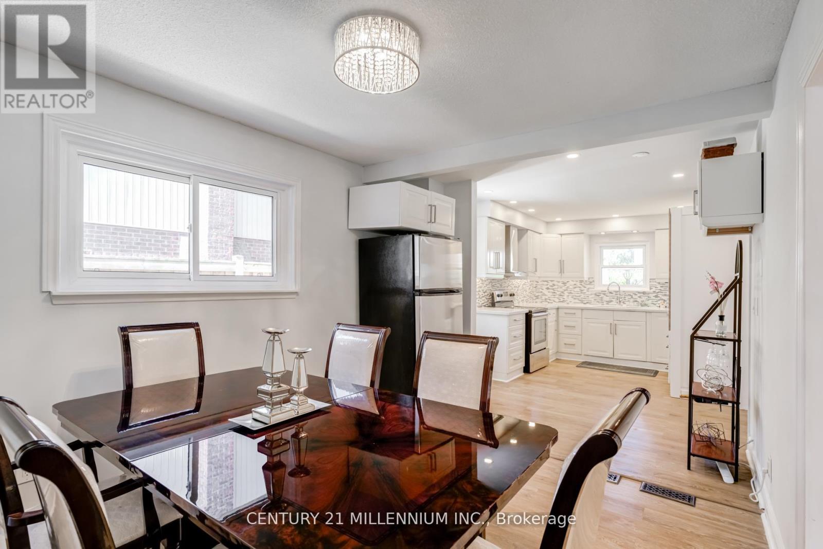 14 Milford Crescent, Brampton, Ontario  L6S 3E4 - Photo 8 - W12521822