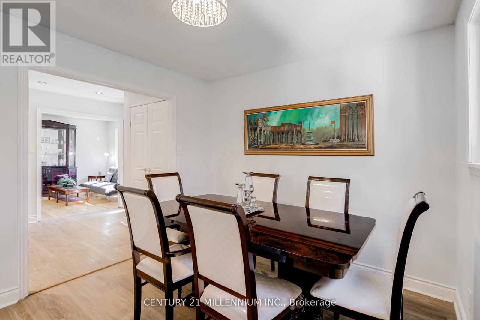 14 Milford Crescent, Brampton, Ontario  L6S 3E4 - Photo 9 - W12521822