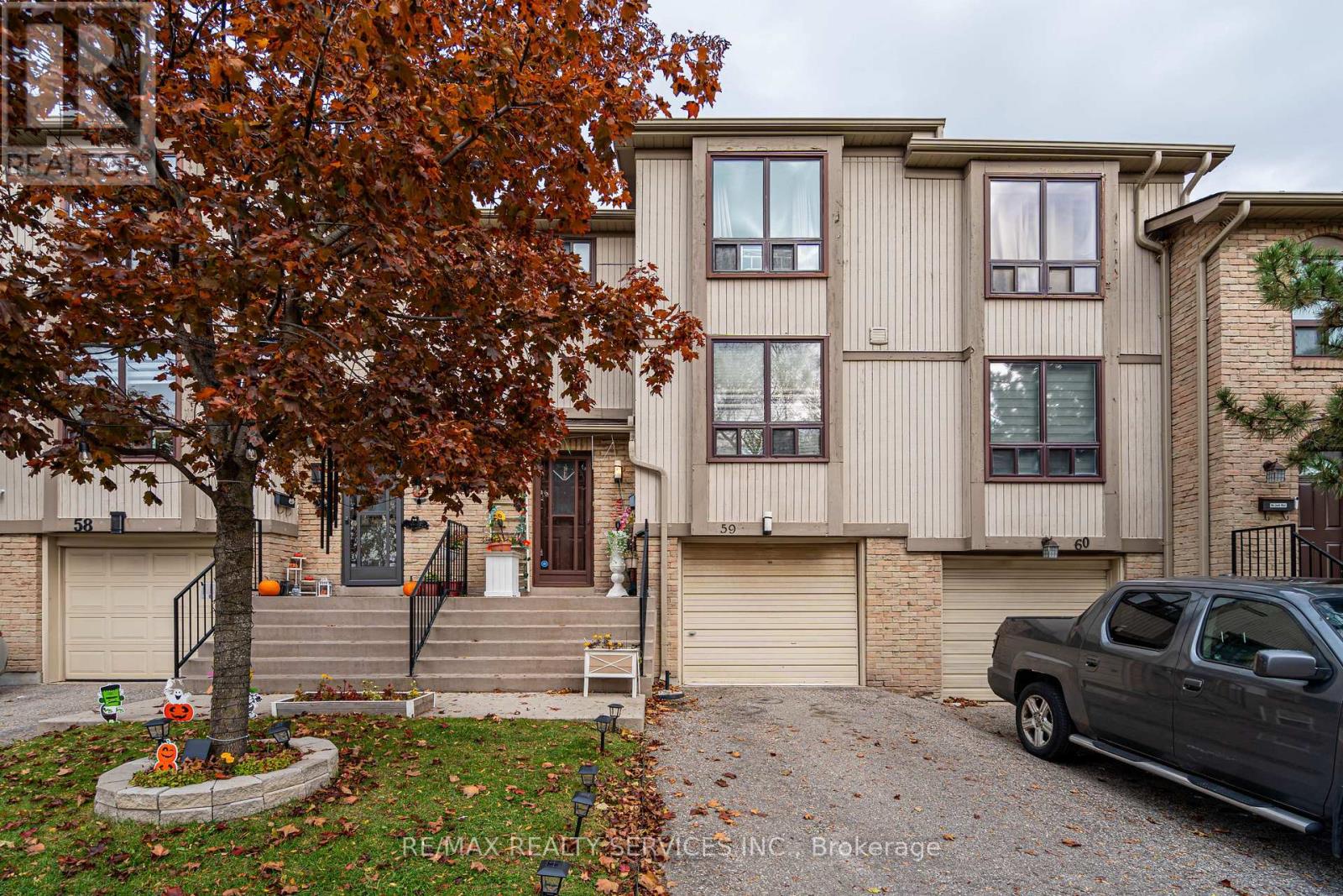 59 GUILDFORD CRESCENT, Brampton, Ontario
