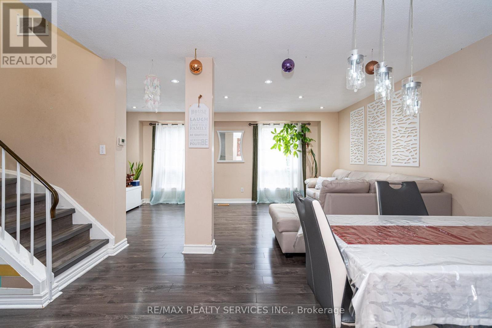 59 Guildford Crescent, Brampton, Ontario  L6S 3K2 - Photo 9 - W12521854