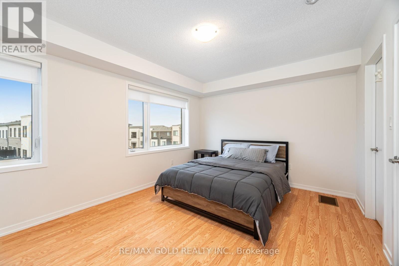 56 Lambert Lane, Caledon, Ontario  L7E 4M5 - Photo 12 - W12521858