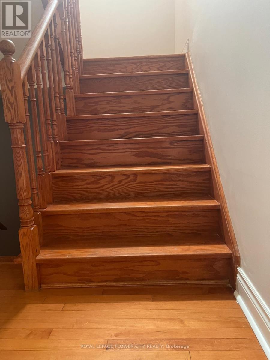 Main And 2nd Floor - 104 Bonistel Crescent, Brampton, Ontario  L7A 3Z9 - Photo 3 - W12521866