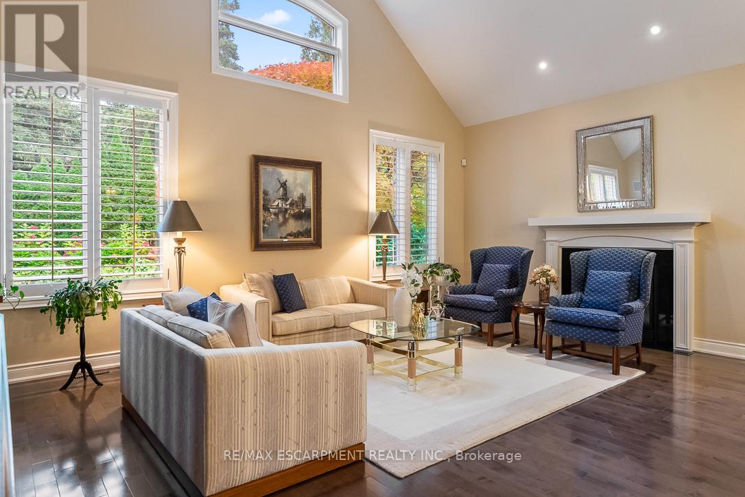 762 Hidden Grove Lane, Mississauga, Ontario  L5H 4L3 - Photo 14 - W12521896