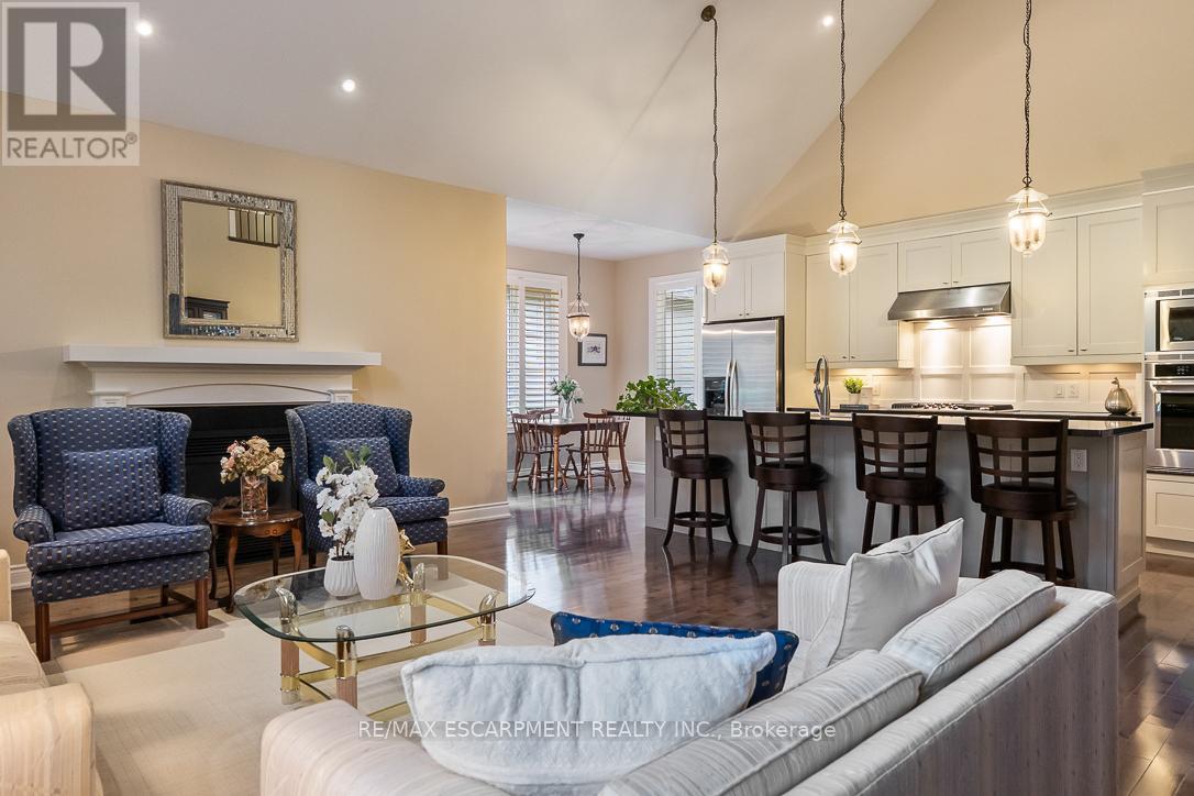 762 Hidden Grove Lane, Mississauga, Ontario  L5H 4L3 - Photo 15 - W12521896