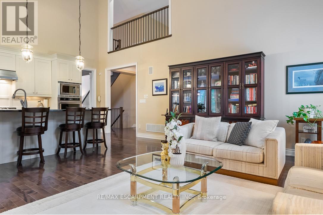 762 Hidden Grove Lane, Mississauga, Ontario  L5H 4L3 - Photo 16 - W12521896