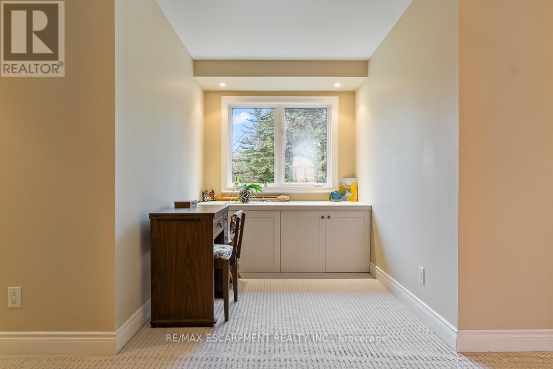 762 Hidden Grove Lane, Mississauga, Ontario  L5H 4L3 - Photo 31 - W12521896