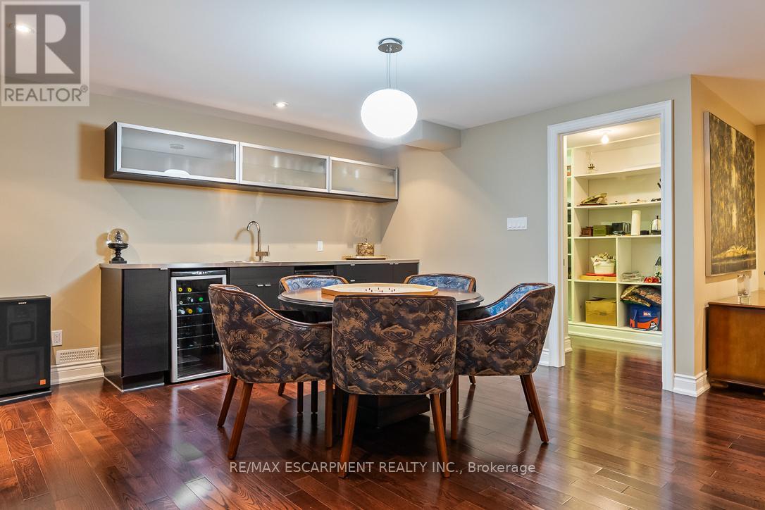 762 Hidden Grove Lane, Mississauga, Ontario  L5H 4L3 - Photo 34 - W12521896