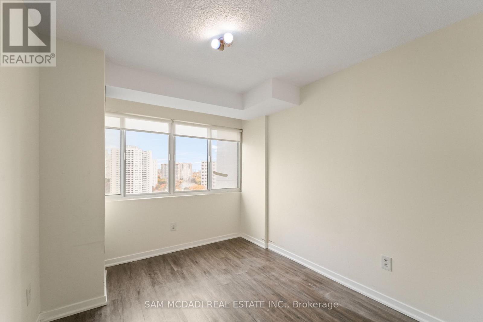 1706 - 50 Elm Drive E, Mississauga, Ontario  L5A 3X2 - Photo 16 - W12521920