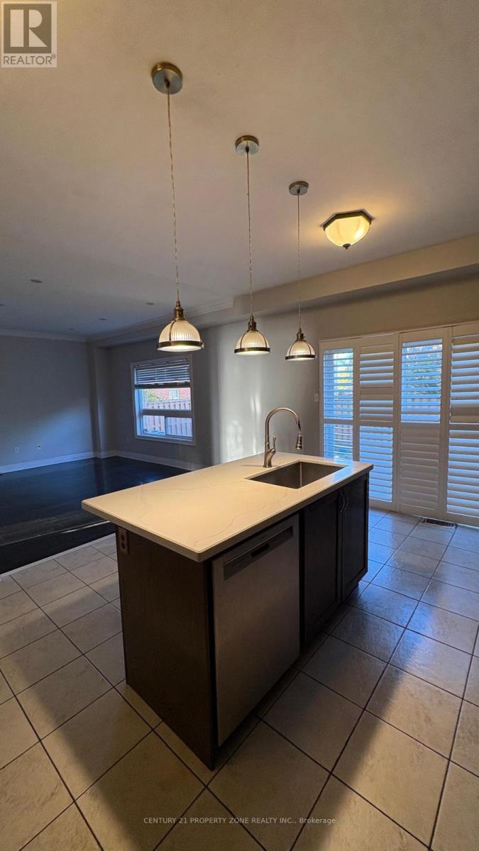 309 Brisdale Drive, Brampton, Ontario  L7A 3A1 - Photo 8 - W12521970