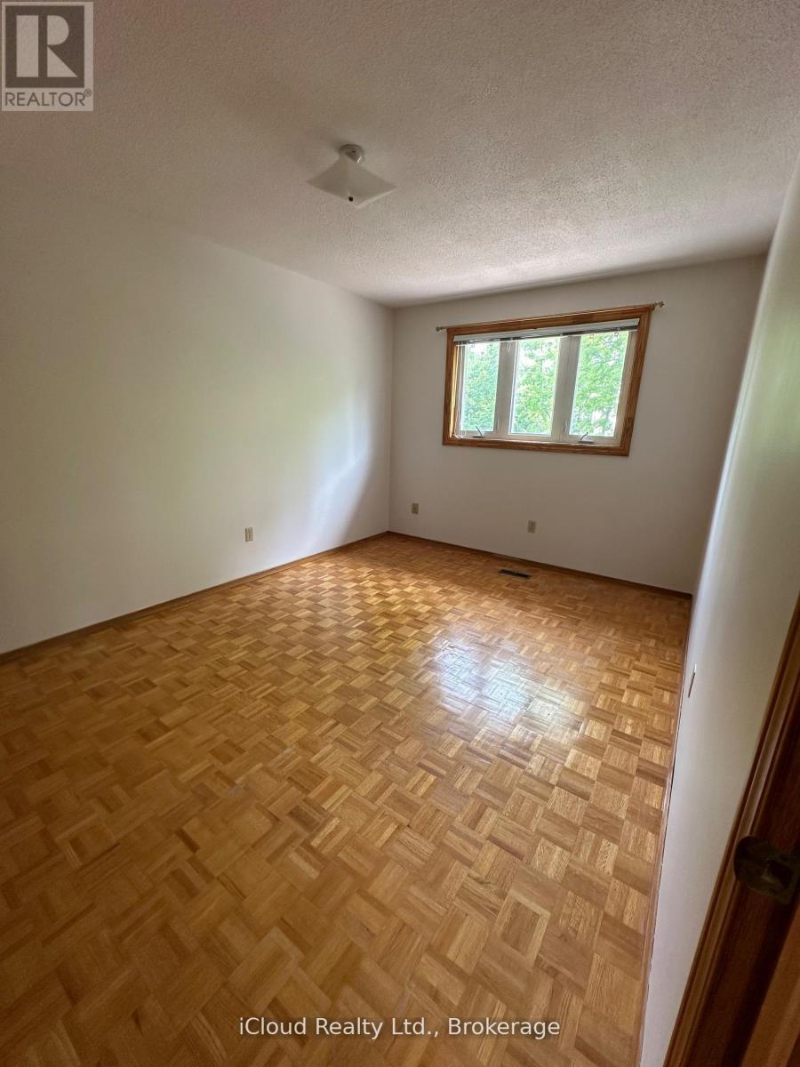 118 Antigua Road, Mississauga, Ontario  L5B 2T6 - Photo 25 - W12521988