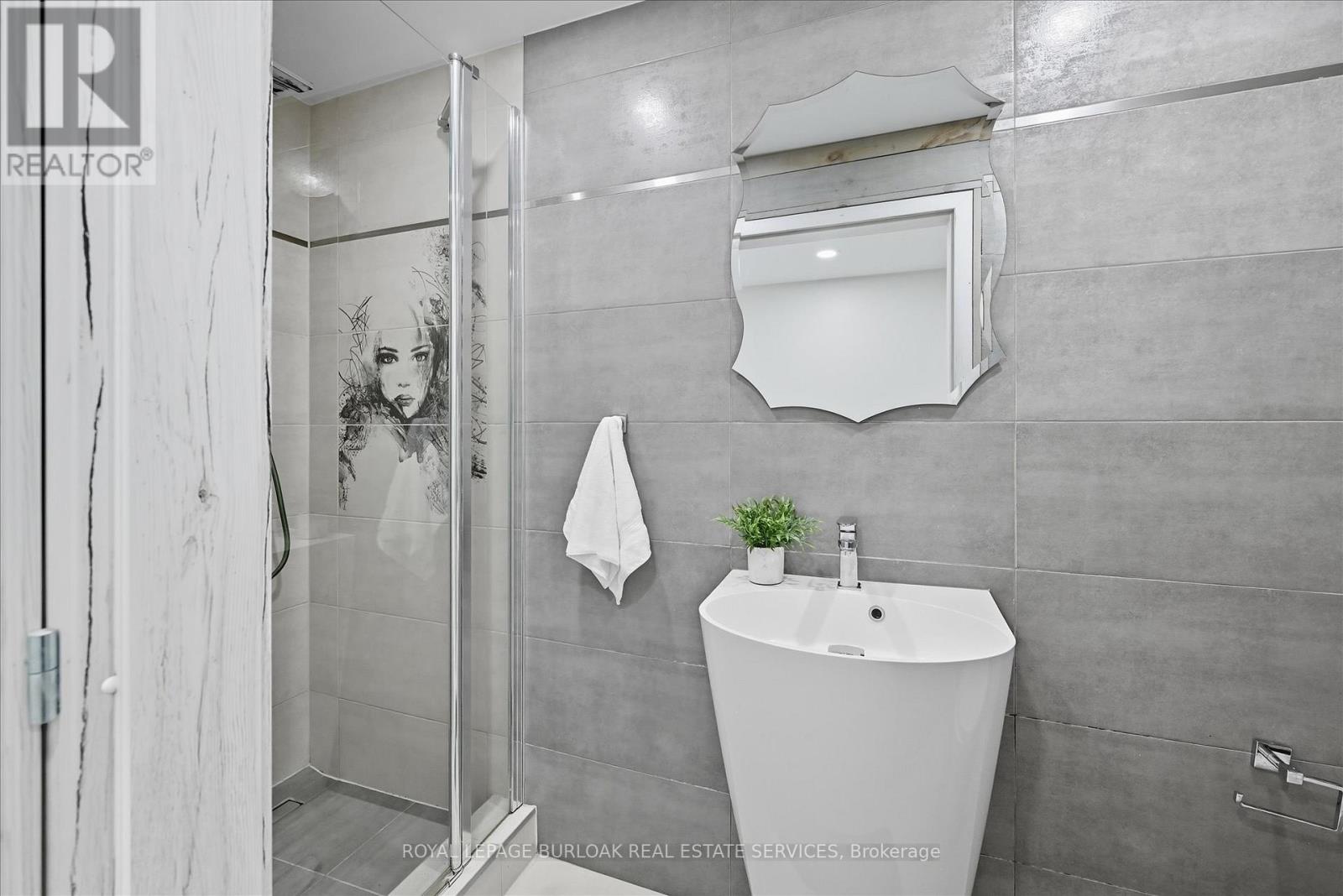 568 Dynes Road, Burlington, Ontario  L7N 2V2 - Photo 34 - W12522006