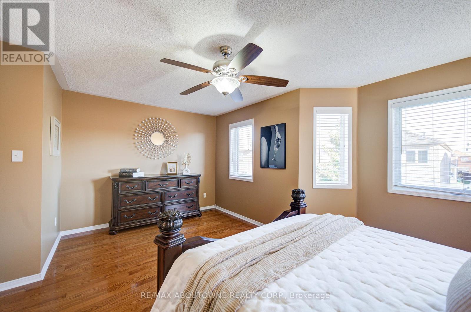 5575 Margarita Crescent, Mississauga, Ontario  L5M 6Z2 - Photo 20 - W12522044