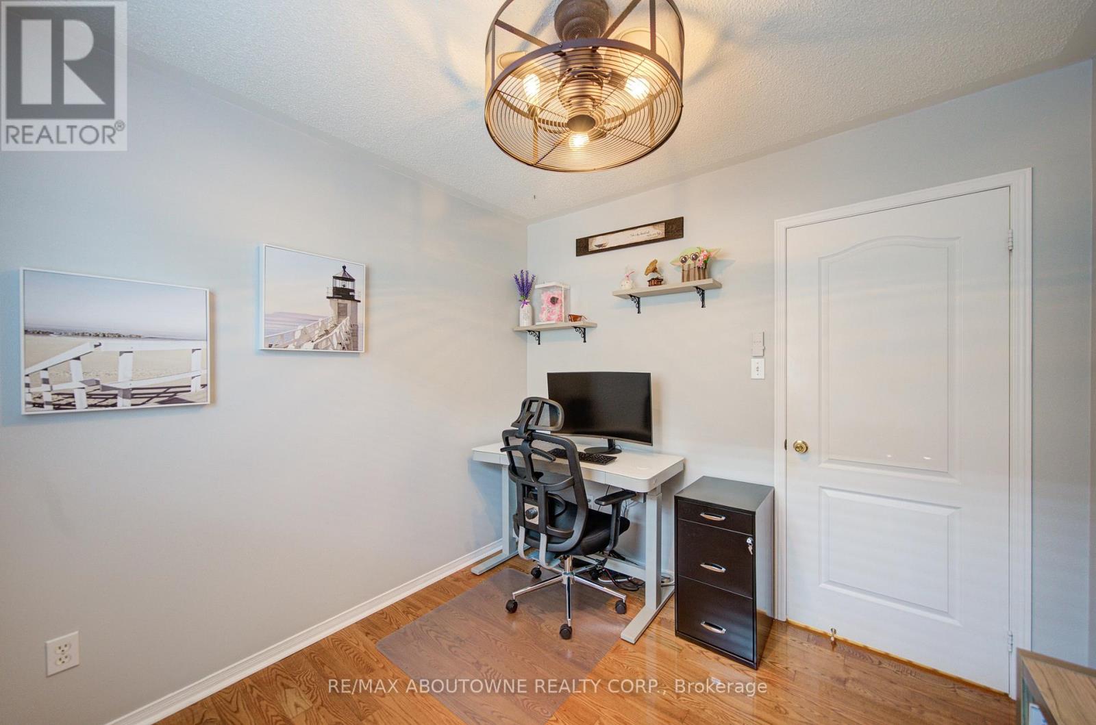 5575 Margarita Crescent, Mississauga, Ontario  L5M 6Z2 - Photo 23 - W12522044