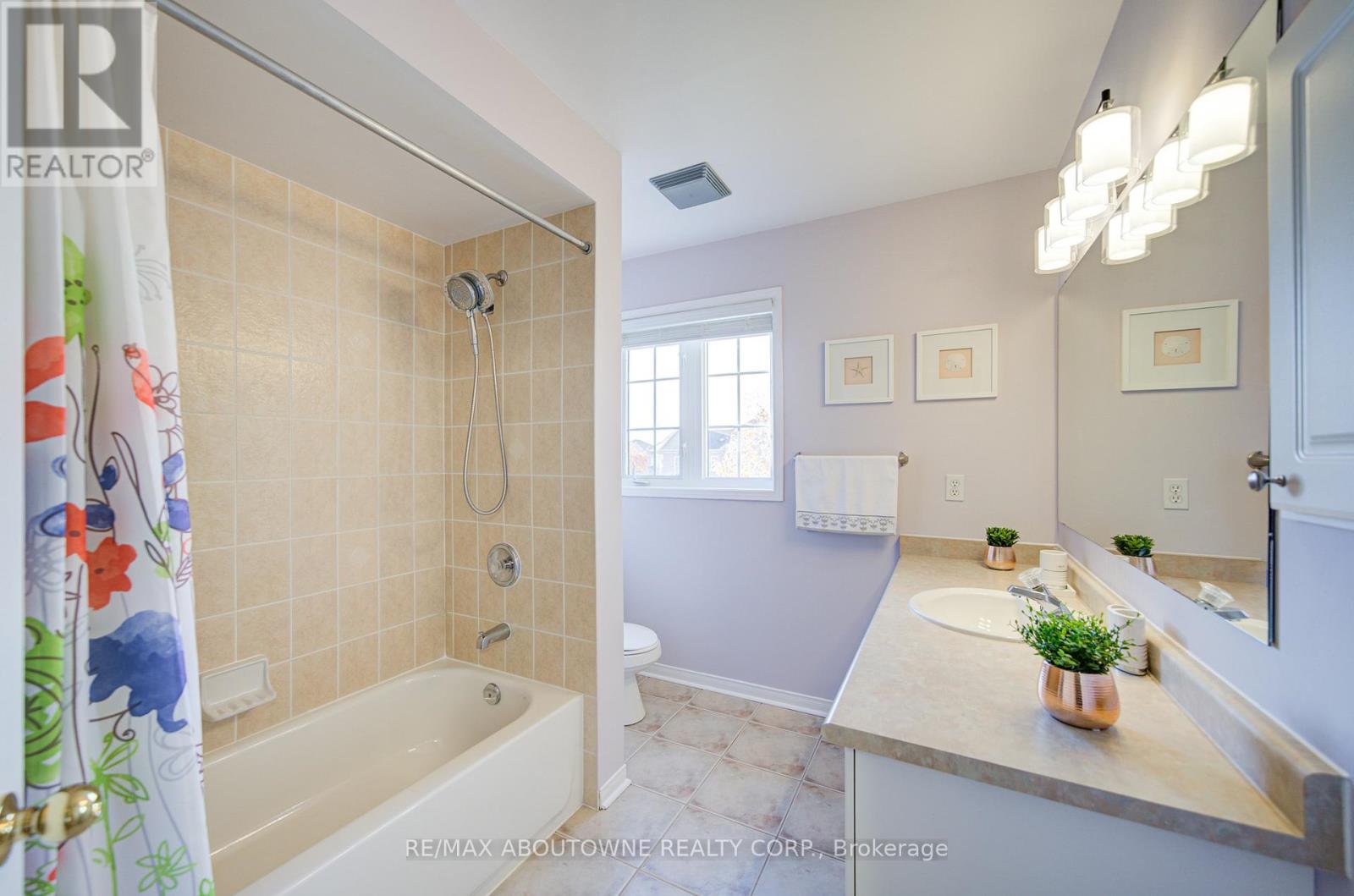 5575 Margarita Crescent, Mississauga, Ontario  L5M 6Z2 - Photo 27 - W12522044