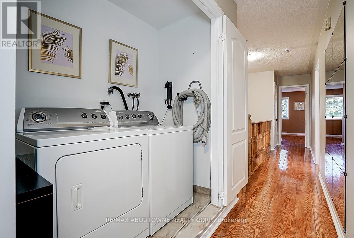 5575 Margarita Crescent, Mississauga, Ontario  L5M 6Z2 - Photo 28 - W12522044