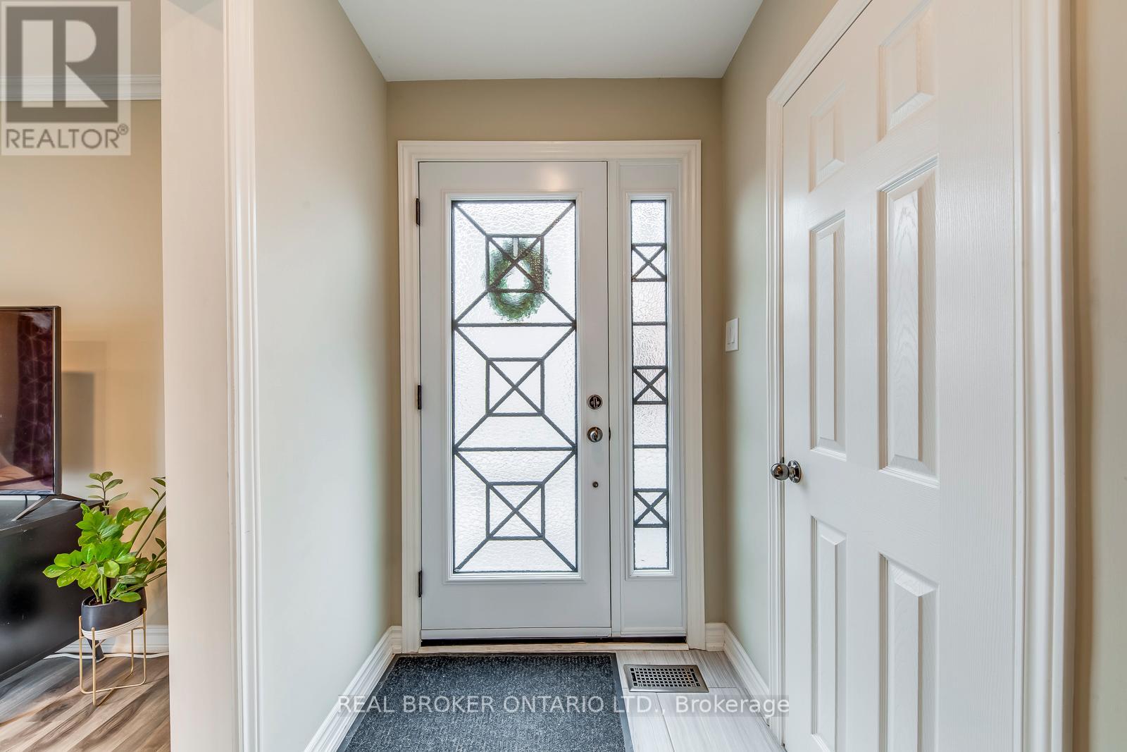 2331 Brookhurst Road, Mississauga, Ontario  L5J 1R1 - Photo 12 - W12522054