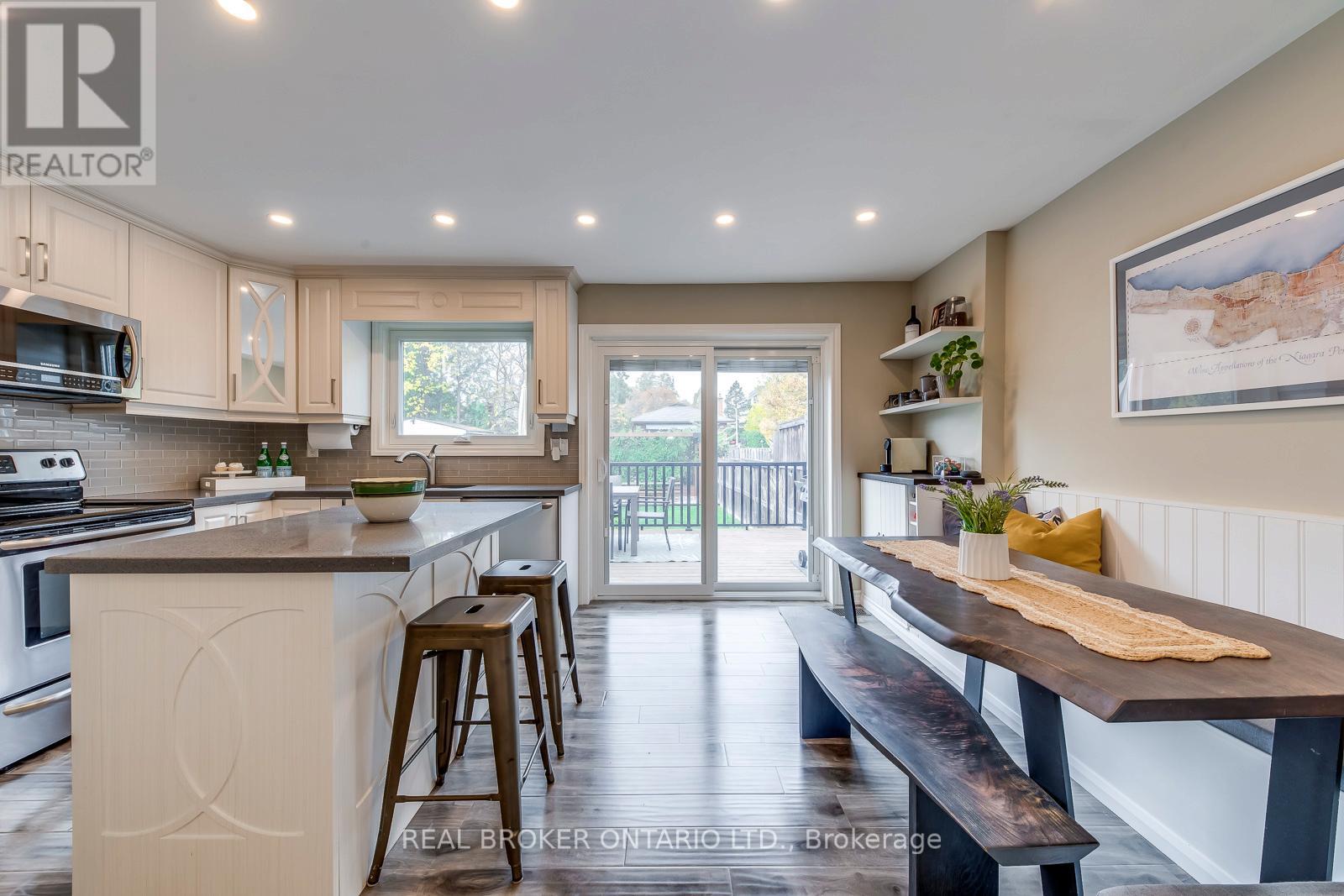 2331 Brookhurst Road, Mississauga, Ontario  L5J 1R1 - Photo 19 - W12522054