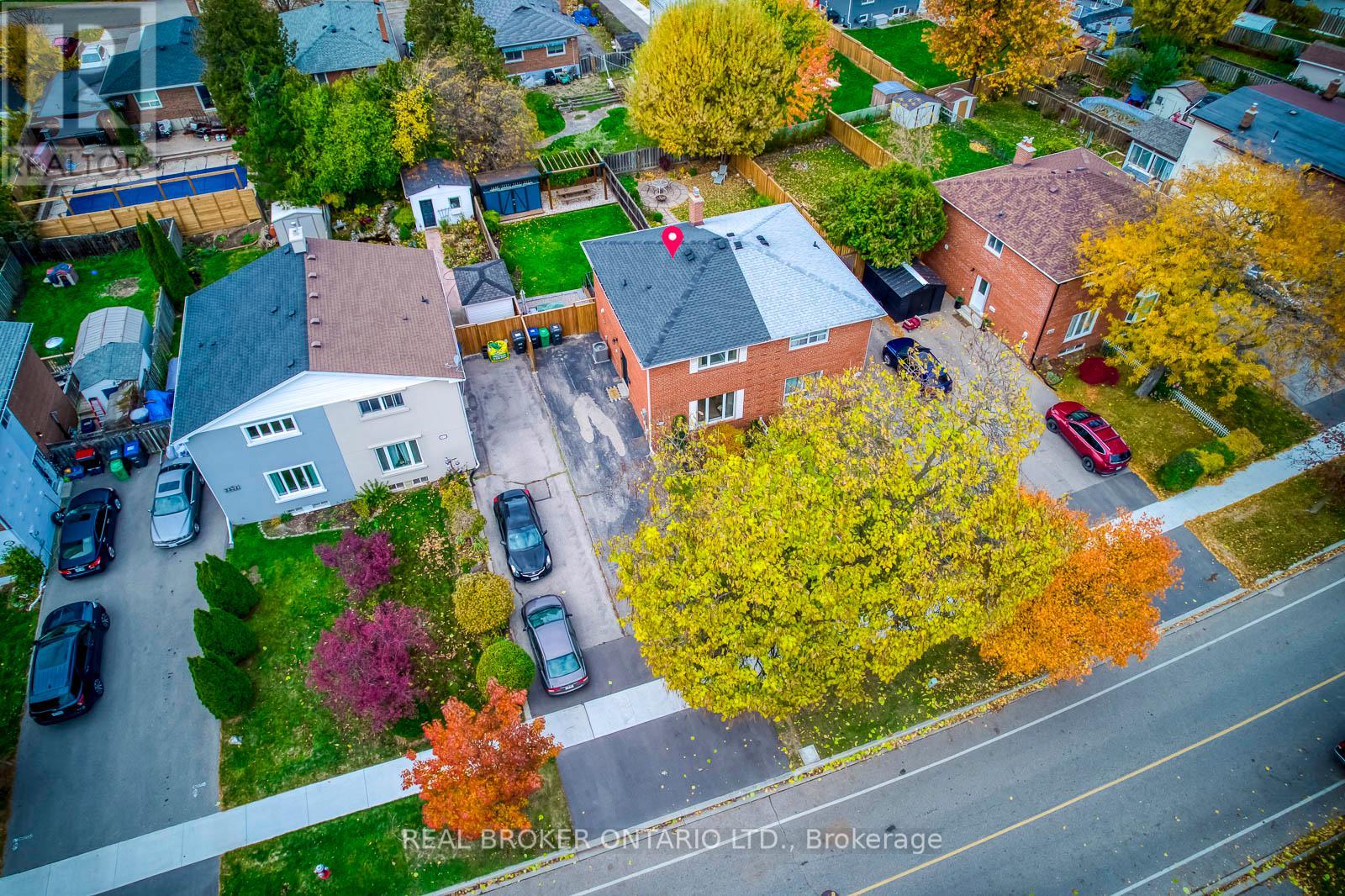 2331 Brookhurst Road, Mississauga, Ontario  L5J 1R1 - Photo 3 - W12522054