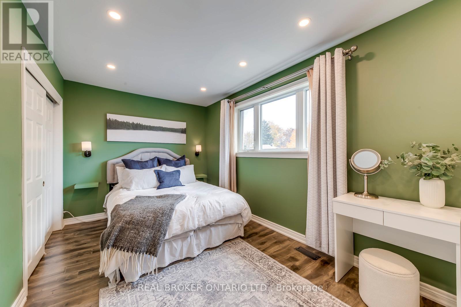 2331 Brookhurst Road, Mississauga, Ontario  L5J 1R1 - Photo 30 - W12522054