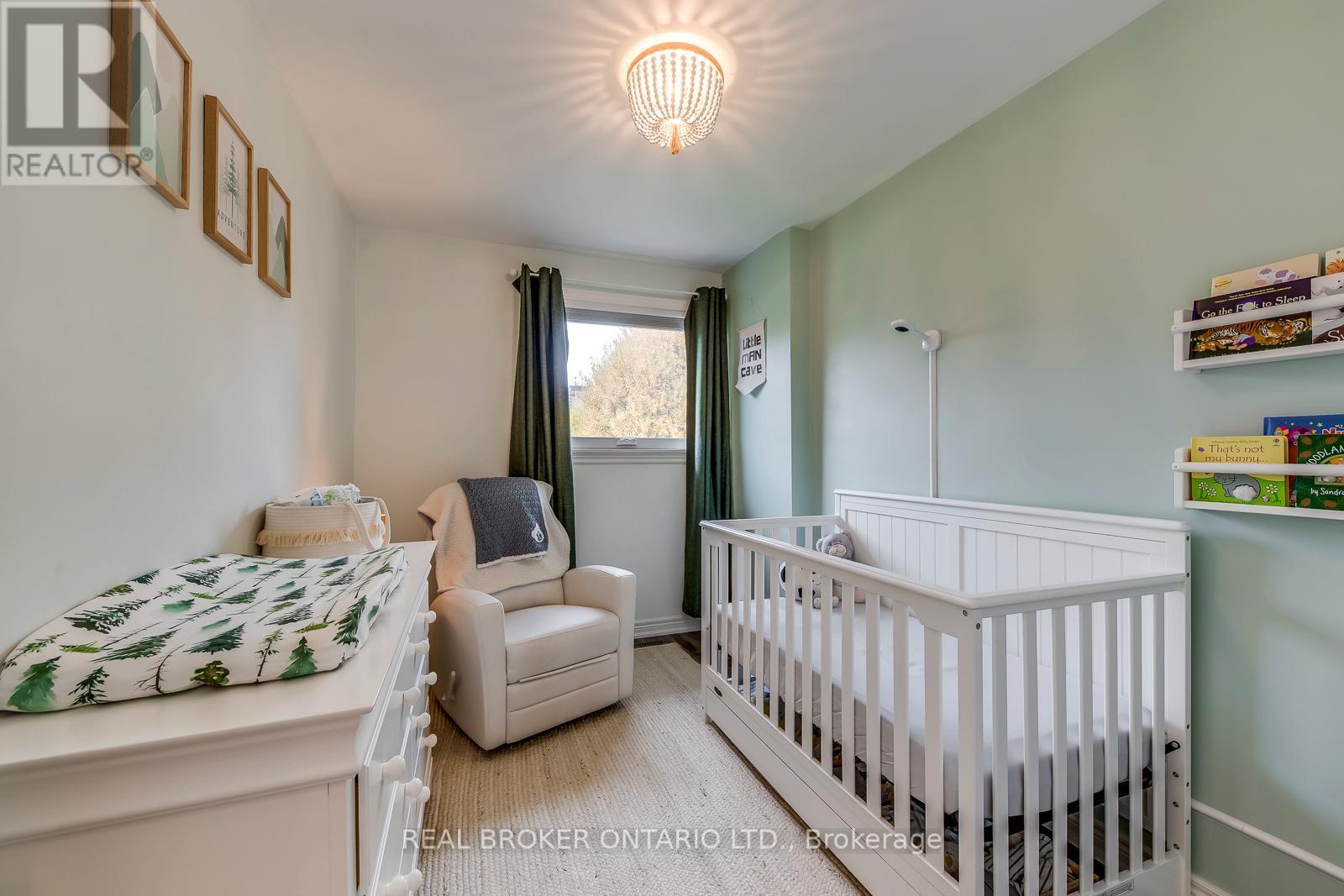 2331 Brookhurst Road, Mississauga, Ontario  L5J 1R1 - Photo 35 - W12522054