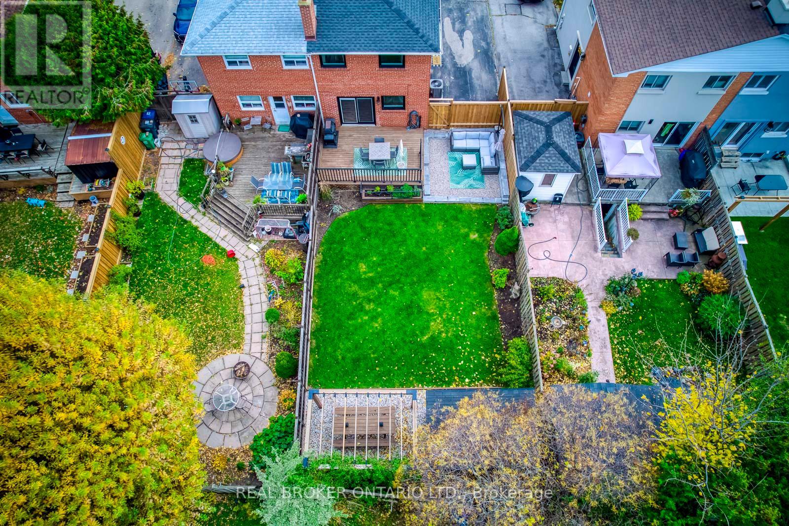 2331 Brookhurst Road, Mississauga, Ontario  L5J 1R1 - Photo 4 - W12522054