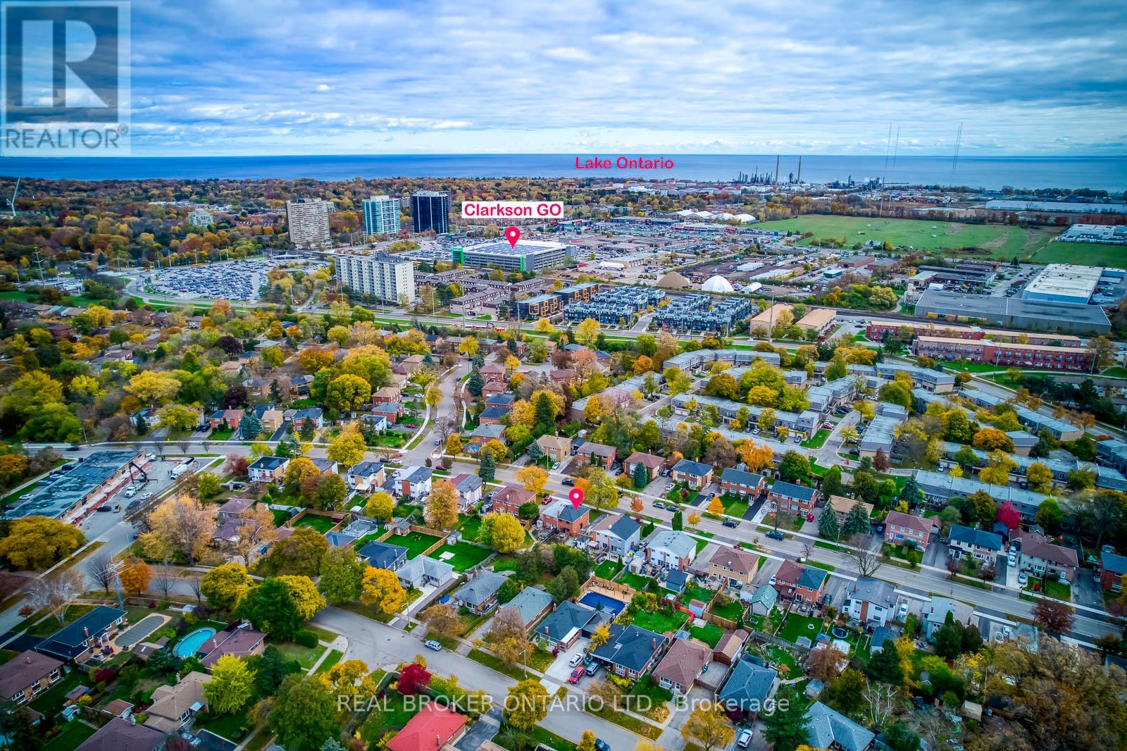 2331 Brookhurst Road, Mississauga, Ontario  L5J 1R1 - Photo 5 - W12522054