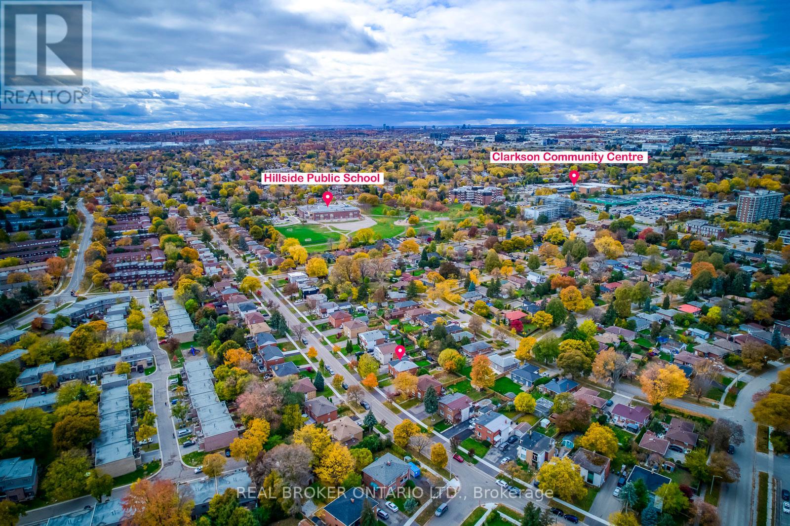 2331 Brookhurst Road, Mississauga, Ontario  L5J 1R1 - Photo 8 - W12522054