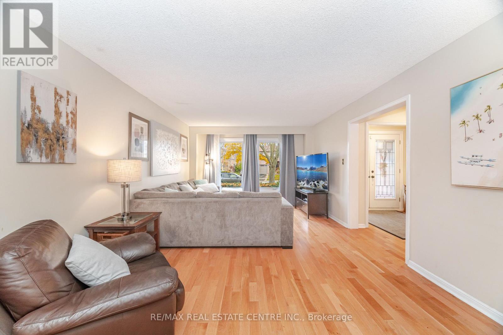 1839 Audubon Boulevard, Mississauga, Ontario  L4W 3X4 - Photo 10 - W12522078