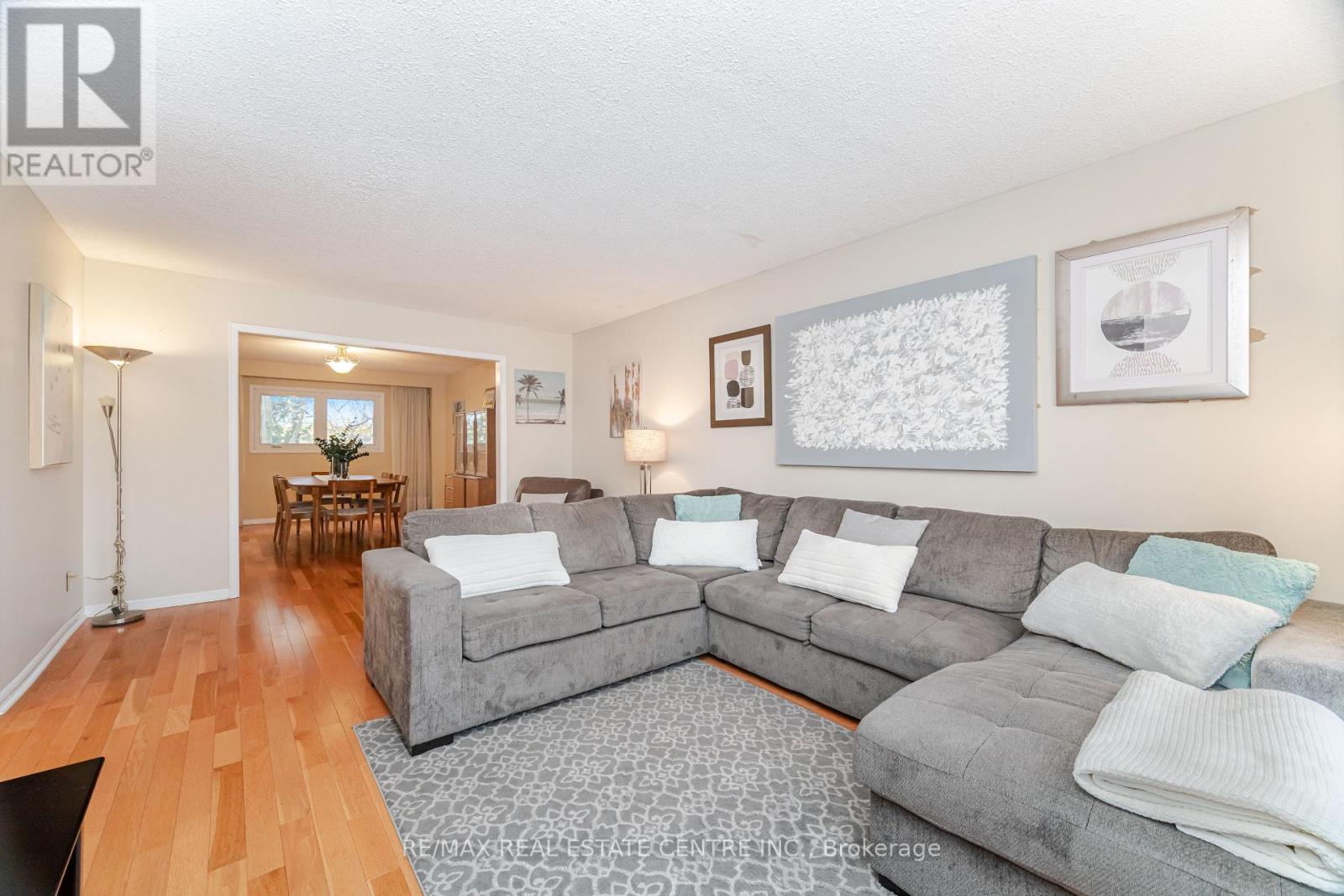 1839 Audubon Boulevard, Mississauga, Ontario  L4W 3X4 - Photo 13 - W12522078