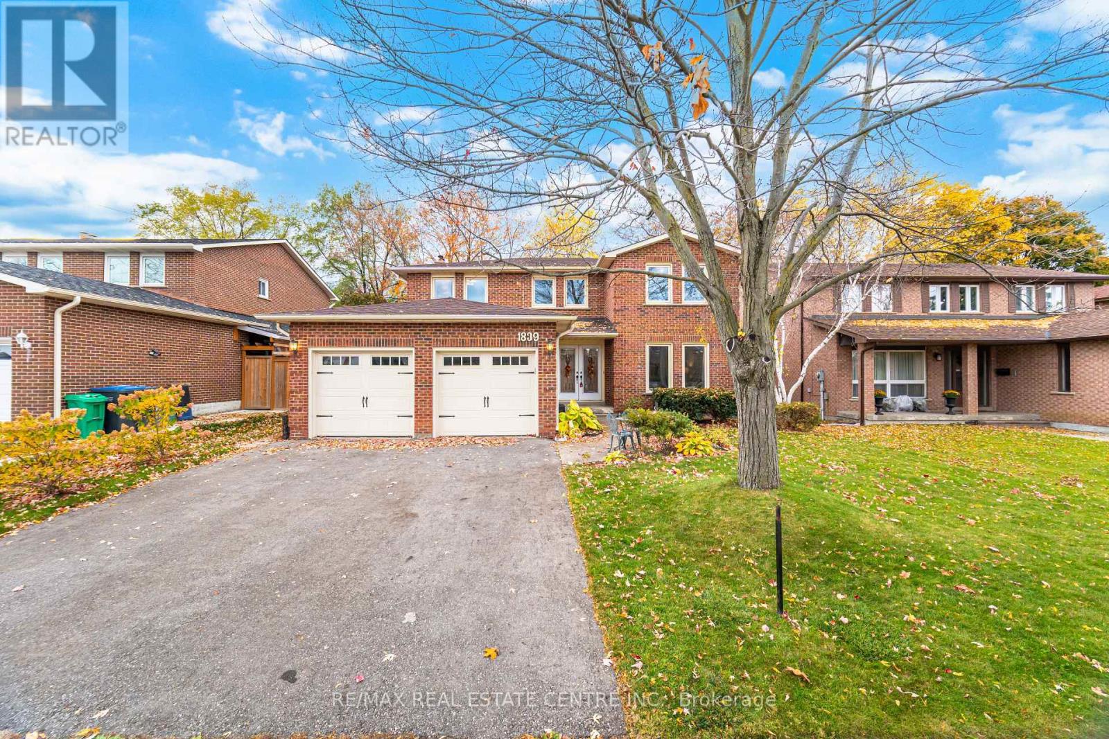 1839 Audubon Boulevard, Mississauga, Ontario  L4W 3X4 - Photo 4 - W12522078