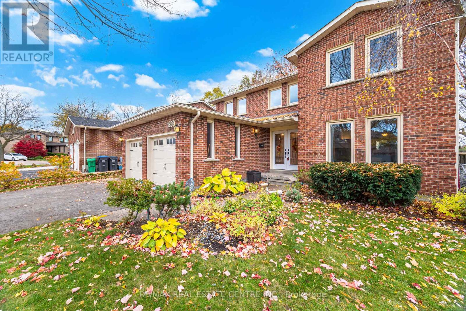 1839 Audubon Boulevard, Mississauga, Ontario  L4W 3X4 - Photo 6 - W12522078