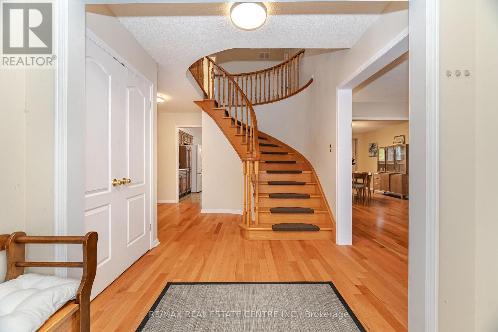 1839 Audubon Boulevard, Mississauga, Ontario  L4W 3X4 - Photo 9 - W12522078