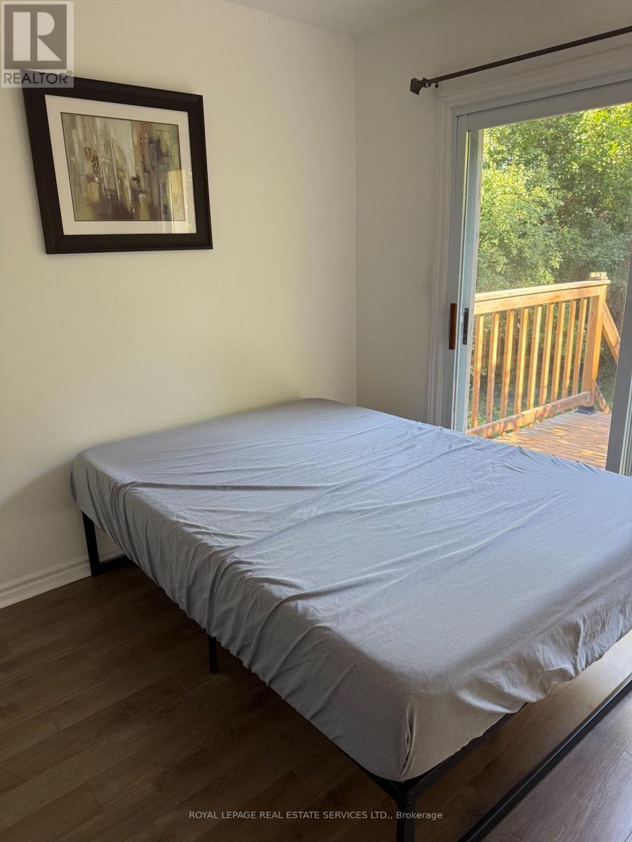 2402 Belyea Street, Oakville, Ontario  L6L 1P1 - Photo 13 - W12522100