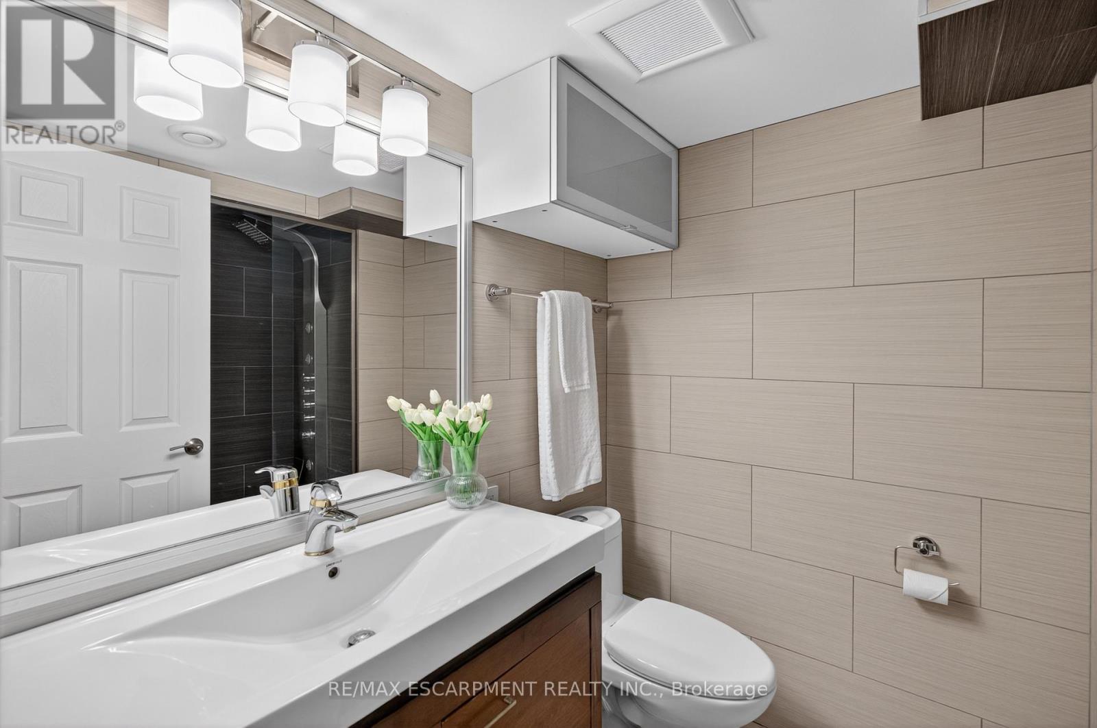 3464 Rexway Drive, Burlington, Ontario  L7N 2L6 - Photo 33 - W12522124