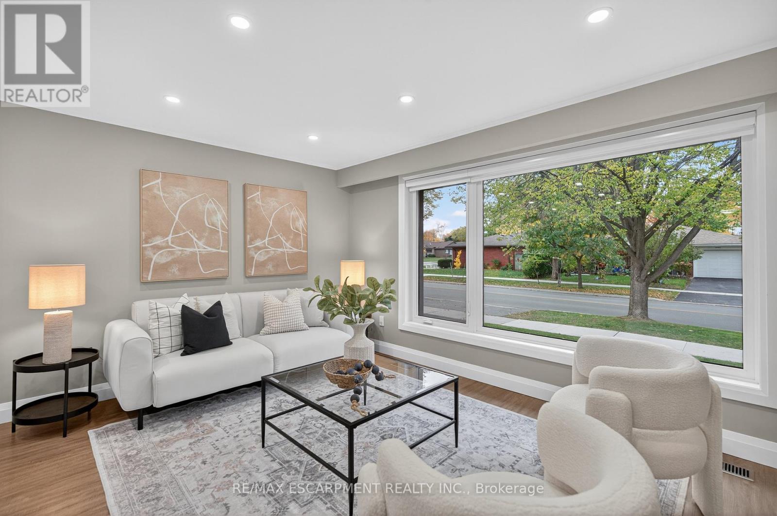 3464 Rexway Drive, Burlington, Ontario  L7N 2L6 - Photo 7 - W12522124