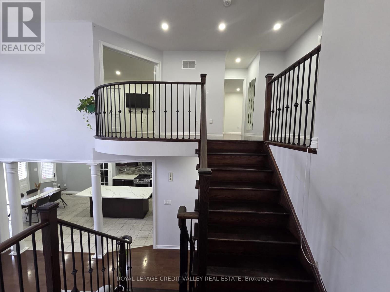 242 Jarrett Xing (Upper) Court, Milton, Ontario  L9T 6Z9 - Photo 18 - W12522154