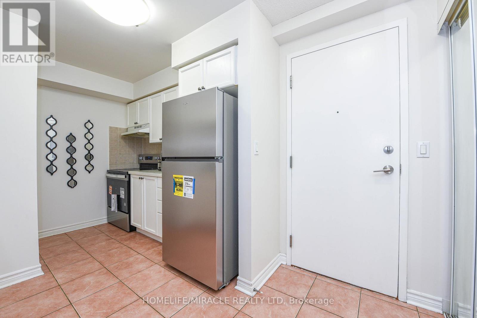 1922 - 3888 Duke Of York Boulevard, Mississauga, Ontario  L5B 4P5 - Photo 15 - W12522158