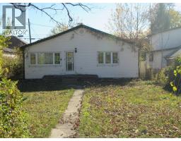 611 CHARLES AVENUE, Windsor, Ontario