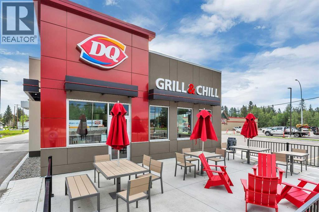 556 Main Avenue W, Sundre, Alberta