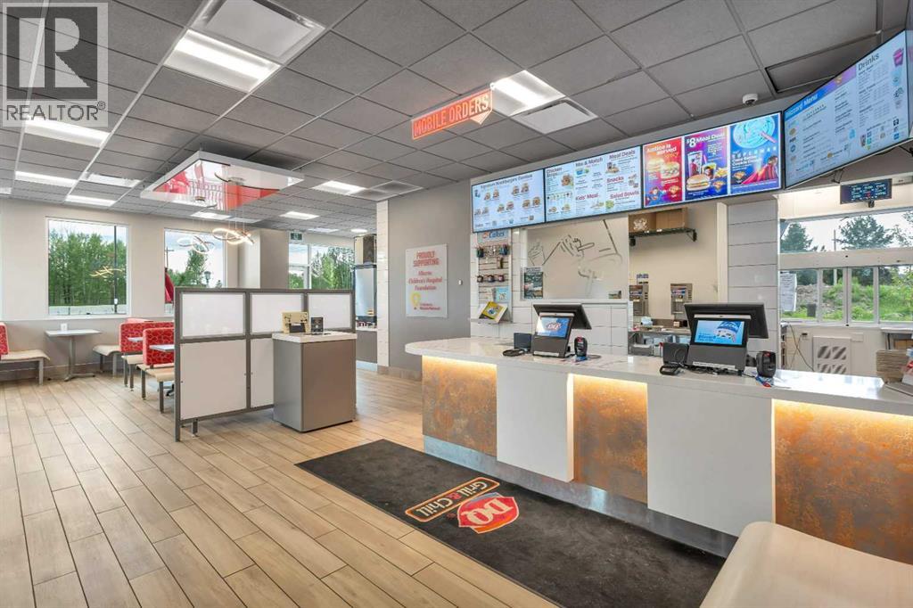 556 Main Avenue W, Sundre, Alberta  T0M 1X0 - Photo 13 - A2242354