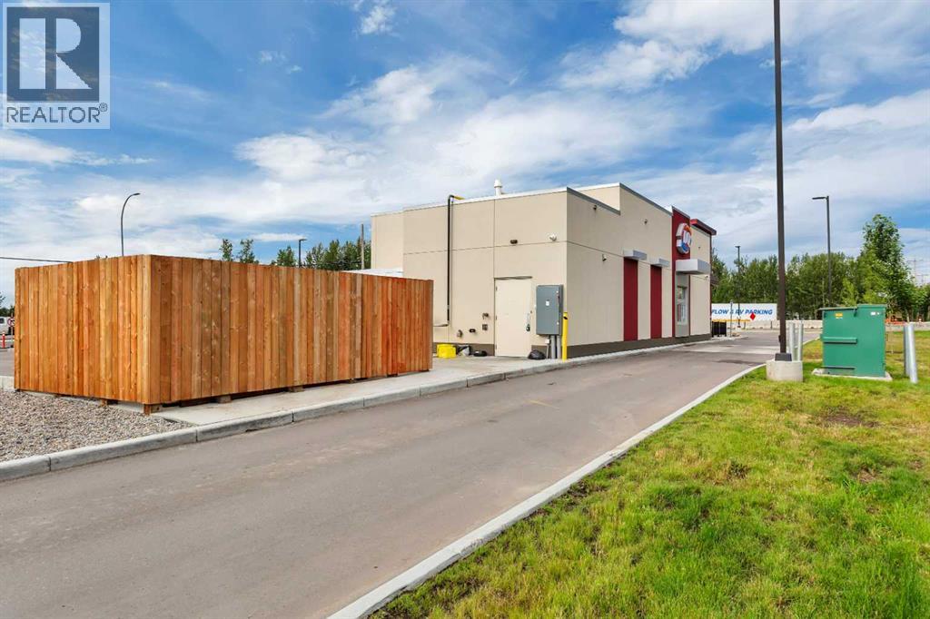 556 Main Avenue W, Sundre, Alberta  T0M 1X0 - Photo 10 - A2242354