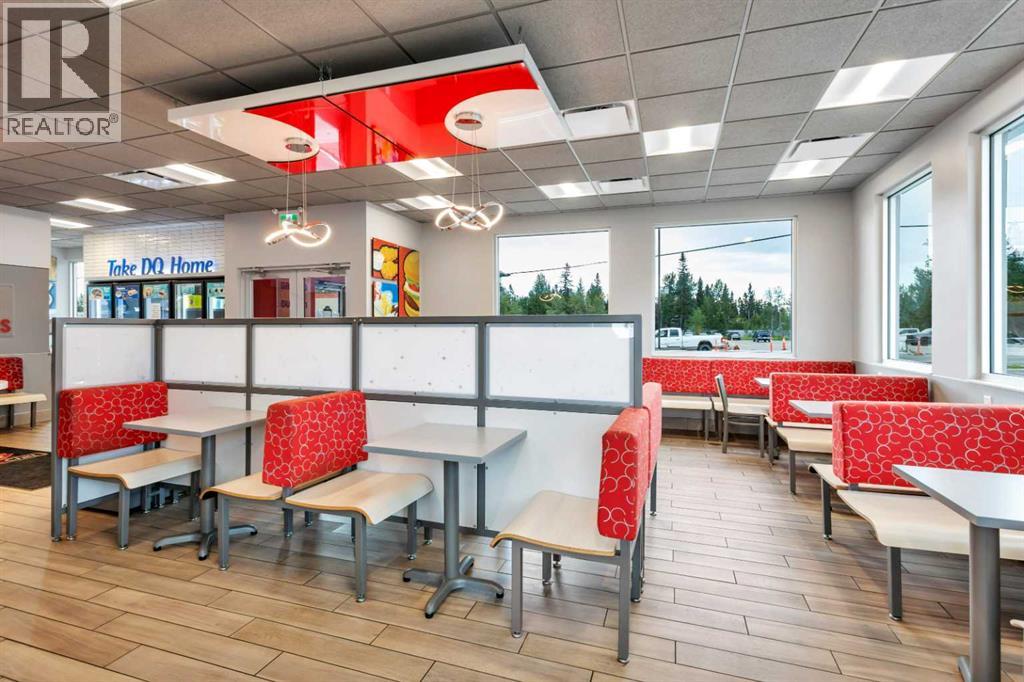 556 Main Avenue W, Sundre, Alberta  T0M 1X0 - Photo 18 - A2242354