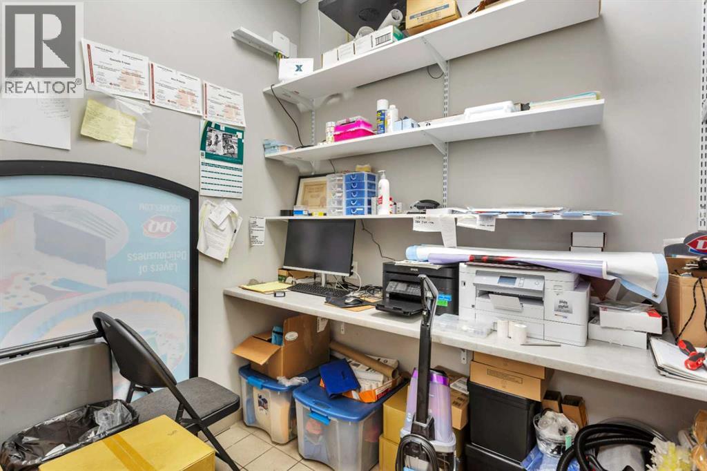 556 Main Avenue W, Sundre, Alberta  T0M 1X0 - Photo 30 - A2242354