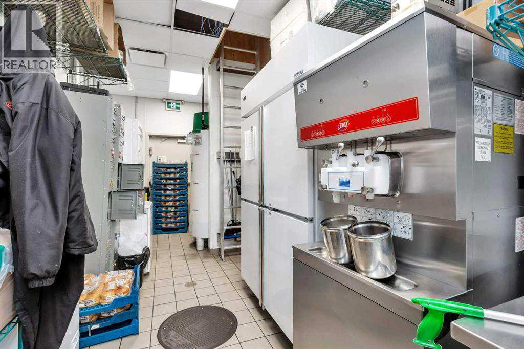 556 Main Avenue W, Sundre, Alberta  T0M 1X0 - Photo 23 - A2242354