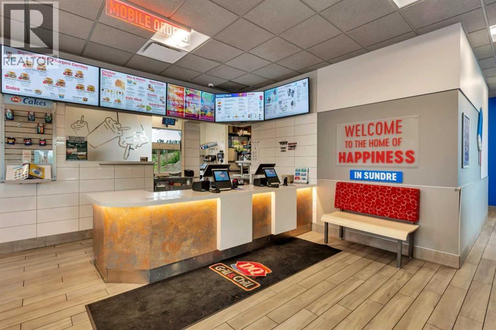 556 Main Avenue W, Sundre, Alberta  T0M 1X0 - Photo 12 - A2242354