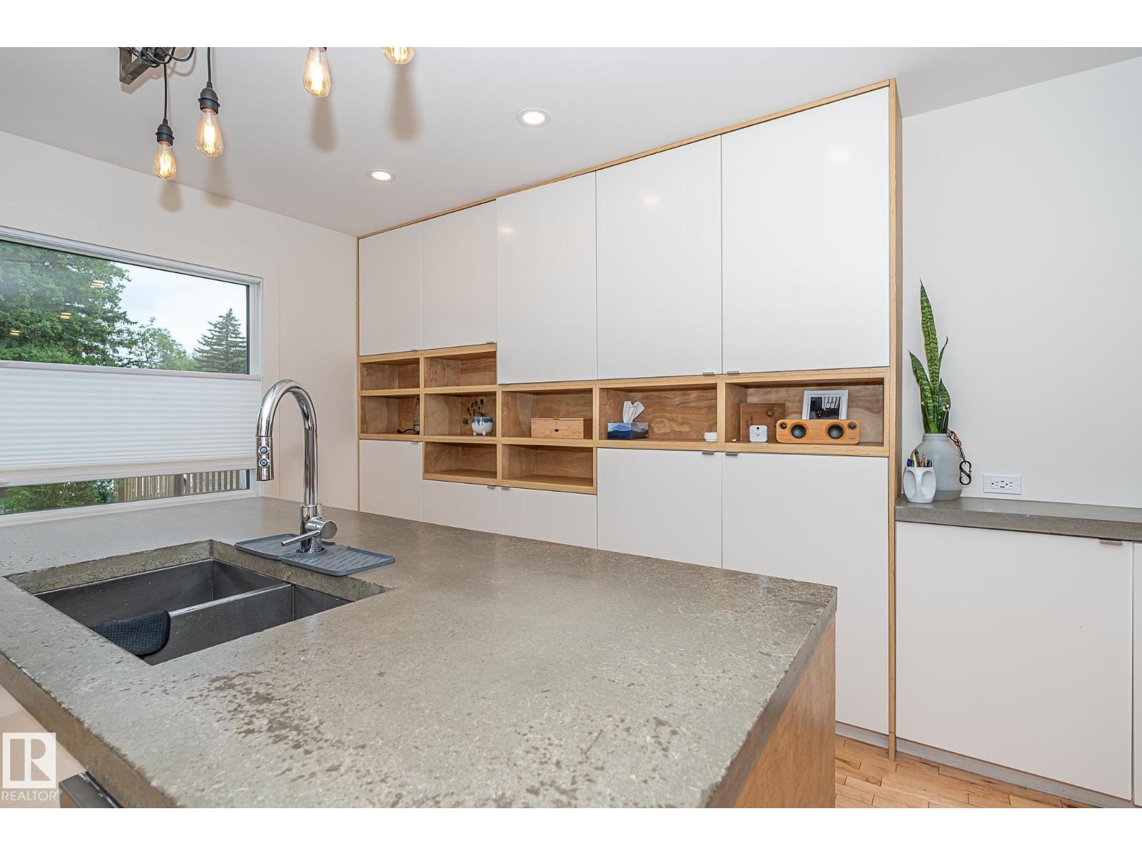 12211 42a Av Nw, Edmonton, Alberta  T6J 0X5 - Photo 9 - E4465087